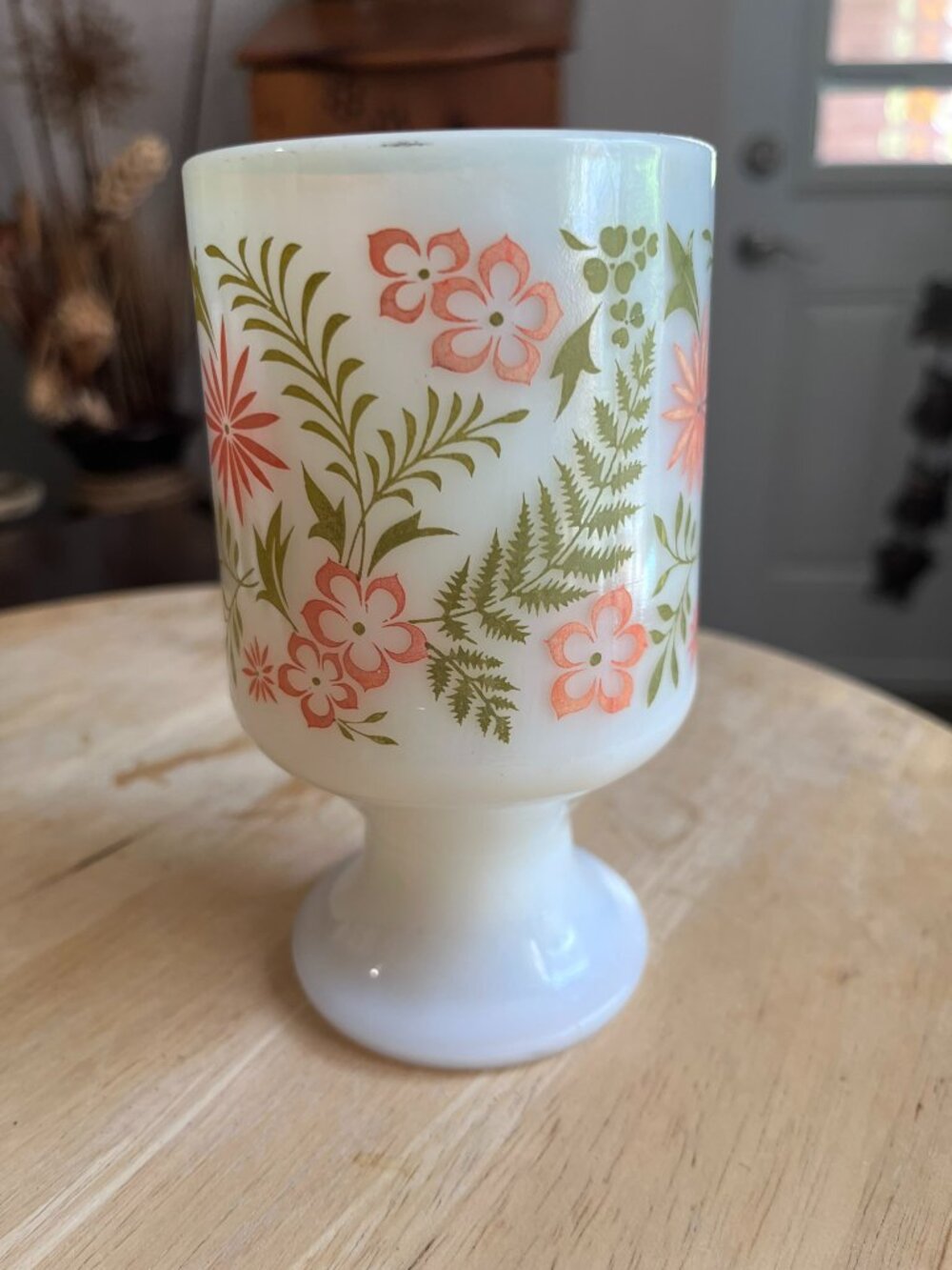 Set of 4 Vintage Anchor Hocking Fire-King Primrose Milk Glass Mugs - Picture 12 of 14